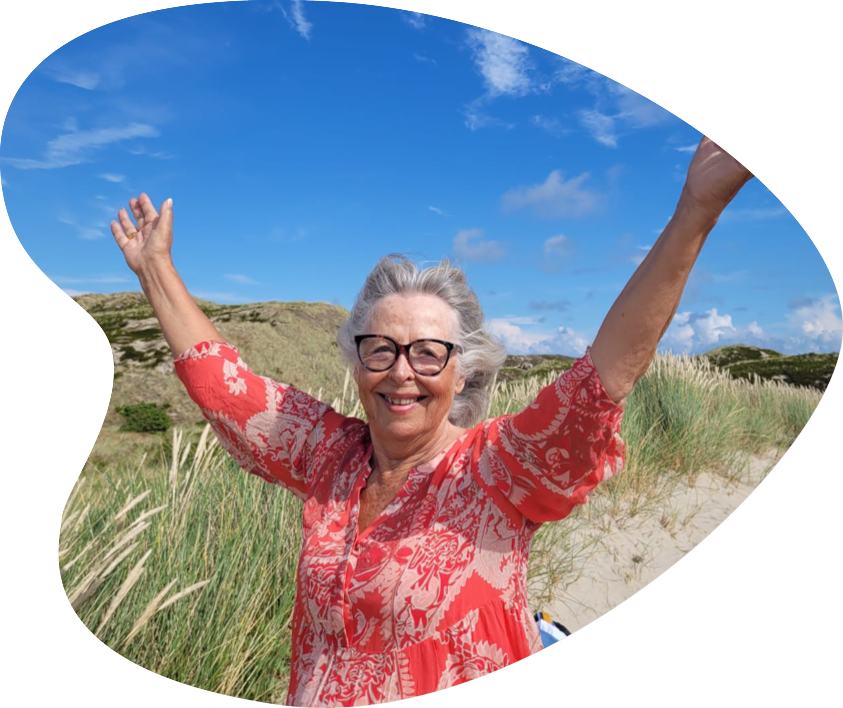 Marianne Ullrich, Mentorin für Transformation & spirituelle Klarheit am Strand